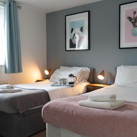 3 Smart Tvs, Sleeps 3, Van Parking, Fast Wifi Corby Exteriér fotografie