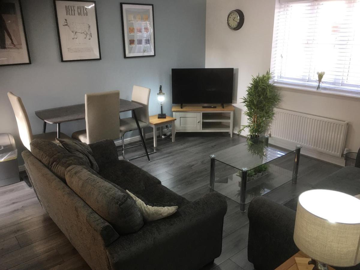 3 Smart Tvs, Sleeps 3, Van Parking, Fast Wifi Corby Exteriér fotografie