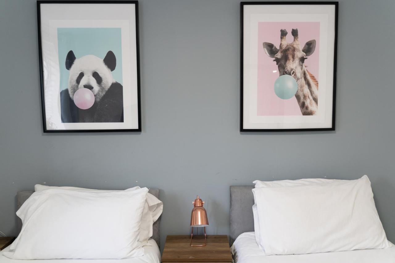 3 Smart Tvs, Sleeps 3, Van Parking, Fast Wifi Corby Exteriér fotografie